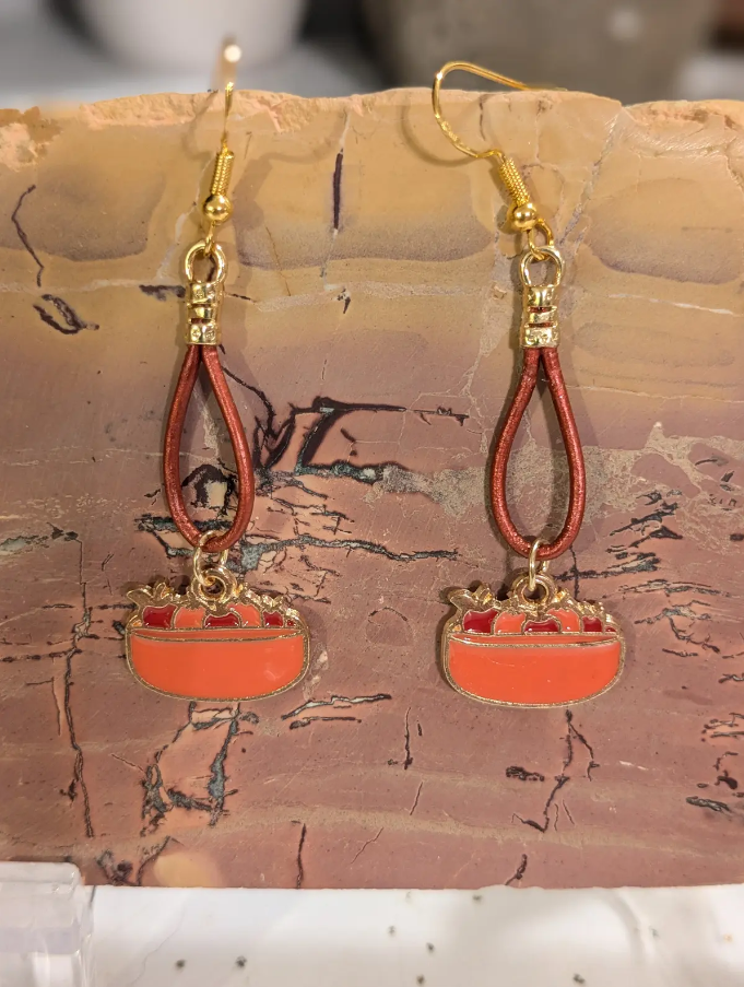 Fall Bowl of Apples Earrings
